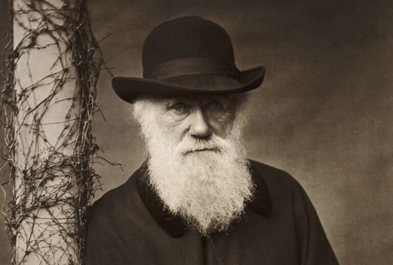 Charles Darwin kimdir?